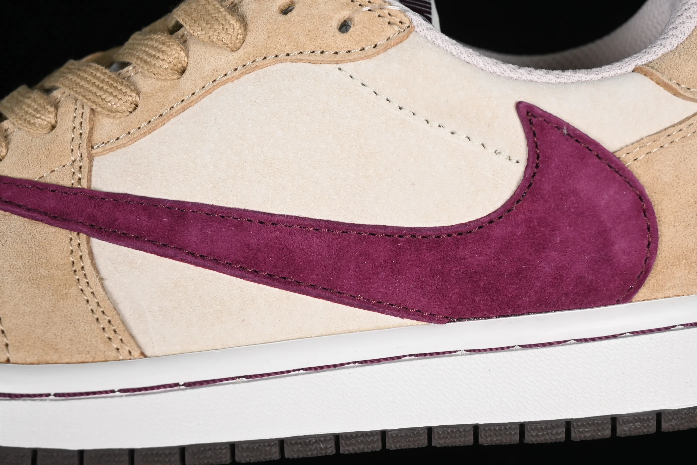 All Categories Air Jordan Jordan Series Basketball Shoes Air Jordan 1 Low Travis Scott x Air Jordan 1 Low OG AJ1 Joe 1 Reversed Overhook Joint Style Casual Sports Basketball Shoes DM7866-811